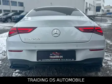 MERCEDES-BENZ CLA 200 AMG-Line - BLACK & WHITE