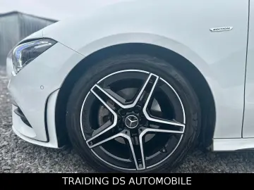 MERCEDES-BENZ CLA 200 AMG-Line - BLACK & WHITE