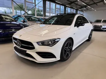 MERCEDES-BENZ CLA 200 AMG PANO NIGHT