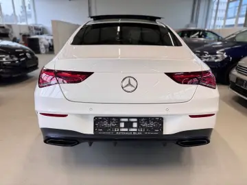 MERCEDES-BENZ CLA 200 AMG PANO NIGHT