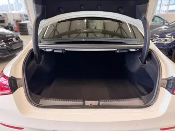 MERCEDES-BENZ CLA 200 AMG PANO NIGHT