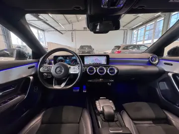 MERCEDES-BENZ CLA 200 AMG PANO NIGHT