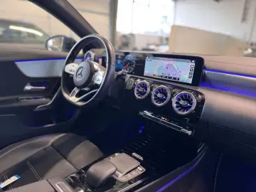 MERCEDES-BENZ CLA 200 AMG PANO NIGHT