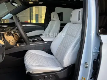 Cadillac Escalade MY26 V-Series 6.2 V8 Supercharged AWD