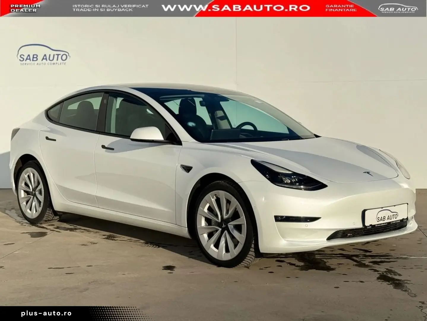 Tesla MODEL-3