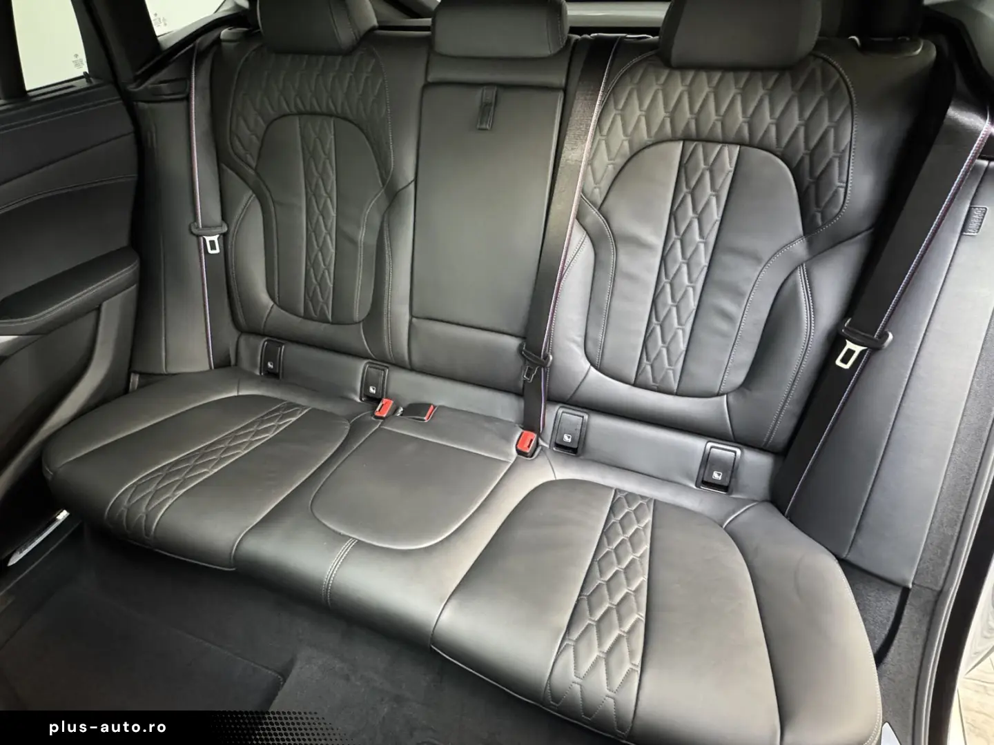 BMW X6 xDr30d MSp Pro Massage Ventil IcGlow Carbon CraftedCl