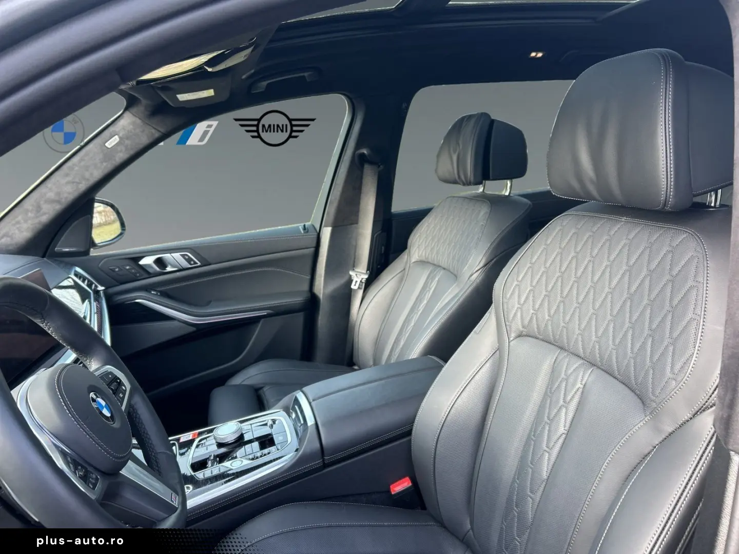 BMW X7 xD40i AirSusp Massage Ventil SoftClo IcGlow 6Seats