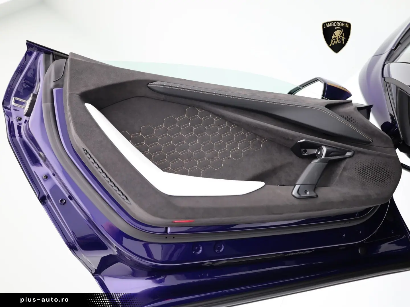 LAMBORGHINI Revuelto I Lamborghini Hamburg