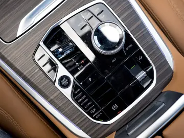 BMW X5 xDrive40i - Livrare Imediata