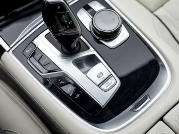 BMW 730d - INDIVIDUAL - Pure Excellence