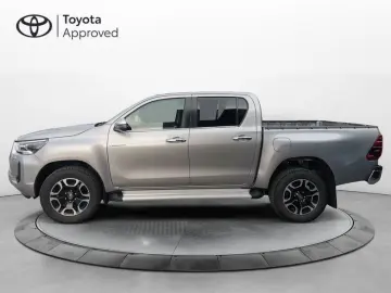 TOYOTA Toyota Hilux 2.8 D-4D 4WD 4 porte Double Cab Exe
