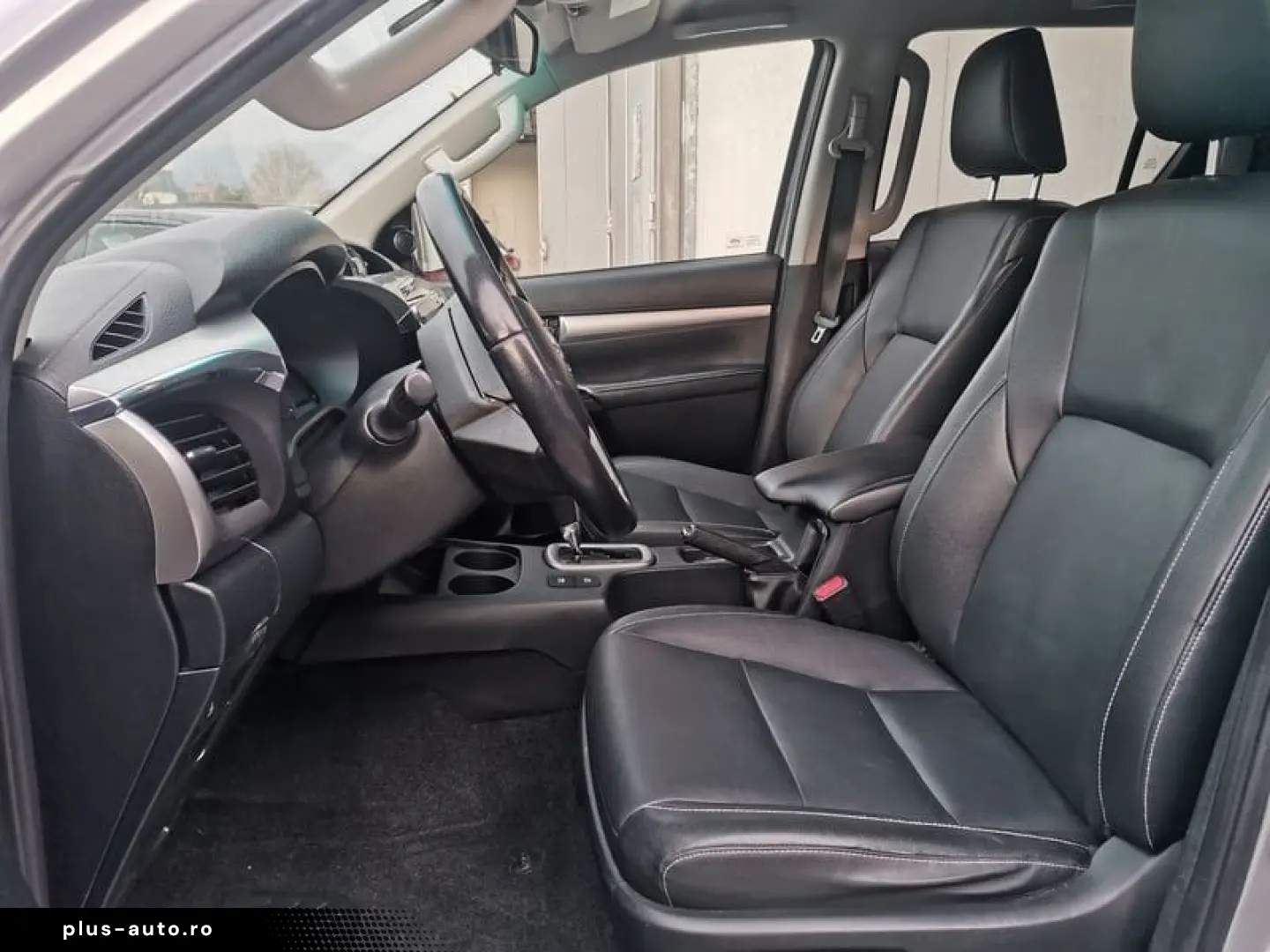 TOYOTA Toyota Hilux 2.8 D-4D 4WD 4 porte Double Cab Exe