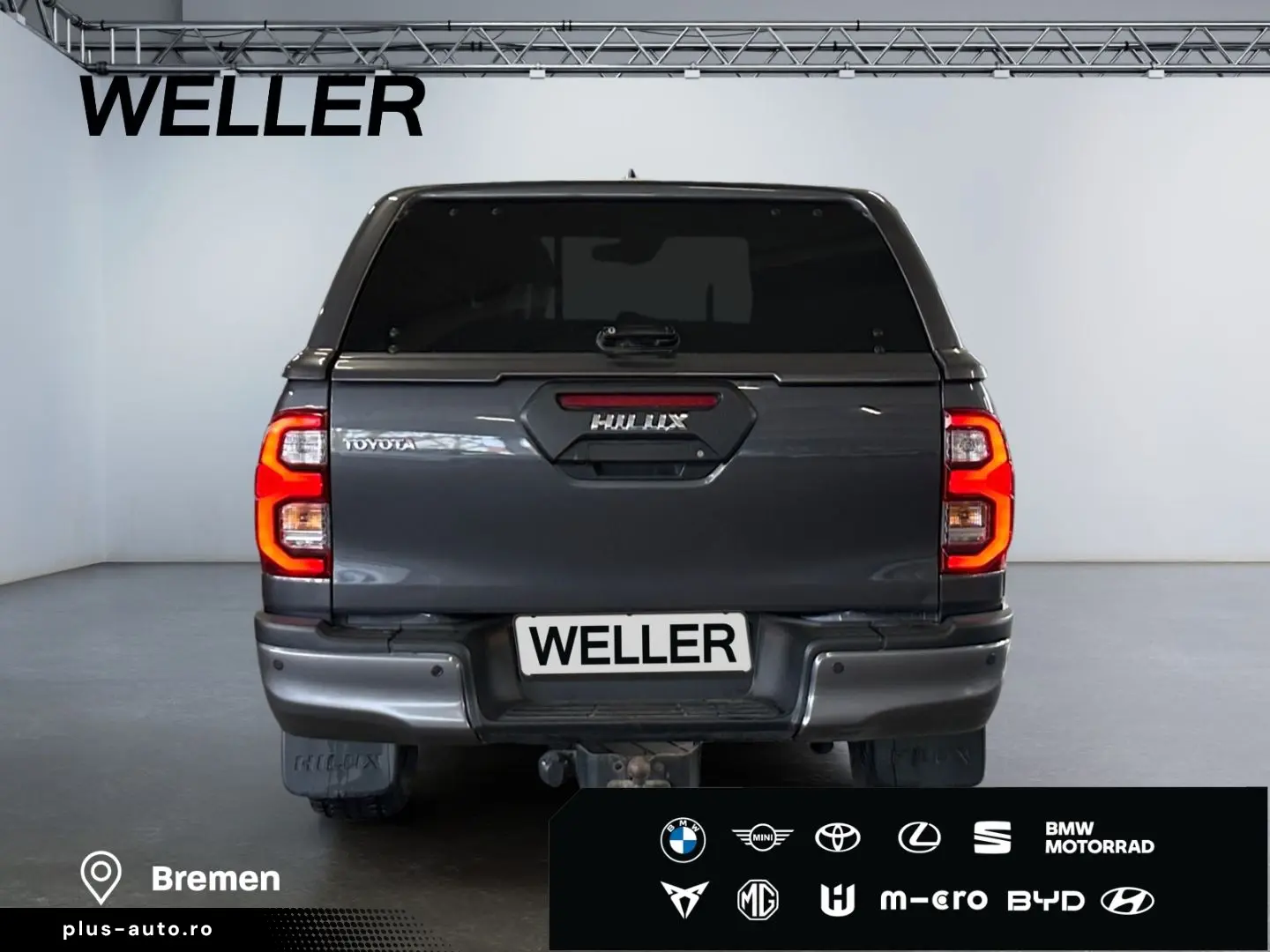 TOYOTA Hilux 4x4 Double Cab Invincible  Hardtop AHK 360