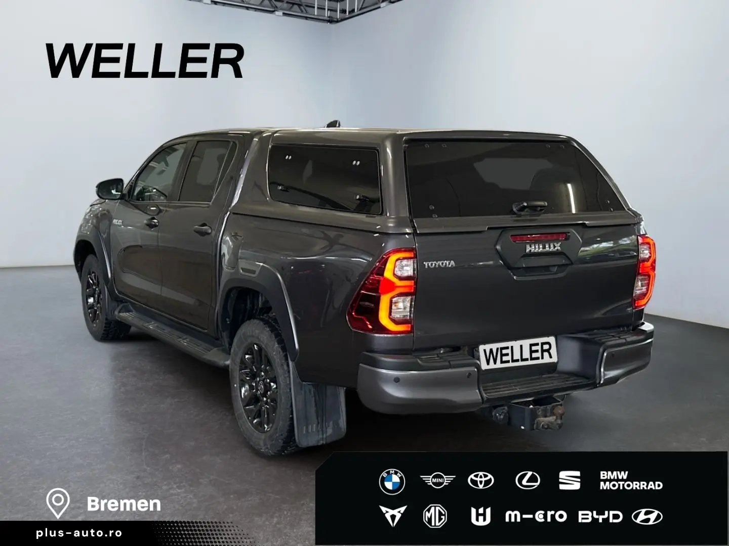 TOYOTA Hilux 4x4 Double Cab Invincible  Hardtop AHK 360