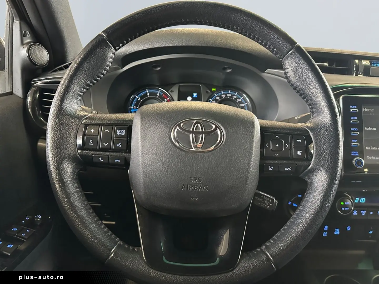 TOYOTA Hilux 4x4 Double Cab Invincible  Hardtop AHK 360