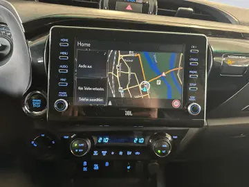 TOYOTA Hilux 4x4 Double Cab Invincible  Hardtop AHK 360