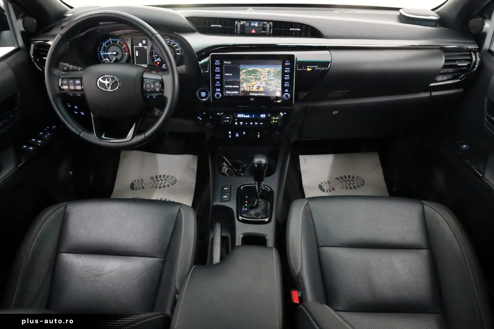 TOYOTA Hilux 2.8 D-4D Invincible  Rollbügel  Rollo  AHK