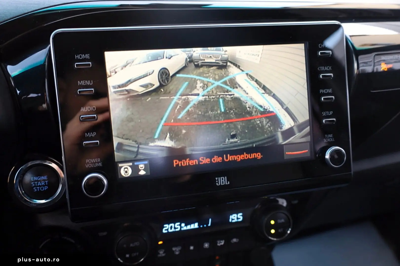 TOYOTA Hilux 2.8 D-4D Invincible  Rollbügel  Rollo  AHK