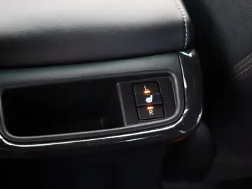 TOYOTA Hilux 2.8 D-4D Invincible  Rollbügel  Rollo  AHK