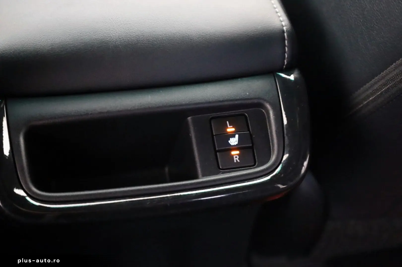 TOYOTA Hilux 2.8 D-4D Invincible  Rollbügel  Rollo  AHK