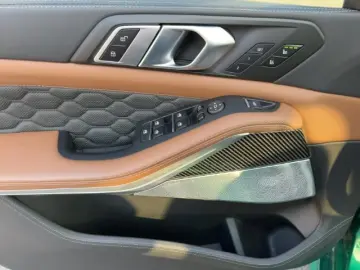 BMW X5 M Competition HUD AHK Pano Bowers&Wilkins Kli