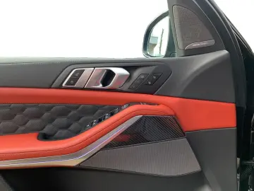 BMW X5 M  AHK 360  HEAD-UP MASSAGE SITZBELÜFT PANO