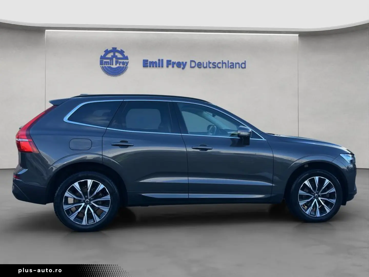 VOLVO XC60 B5 AWD Vollleder PilotAssist BLIS H&K 19&&hellip;