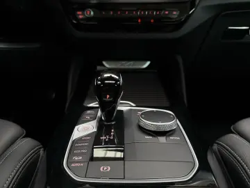 BMW X4 xDrive20d  M Sportpaket 20  LC   HUD HIFI DAB