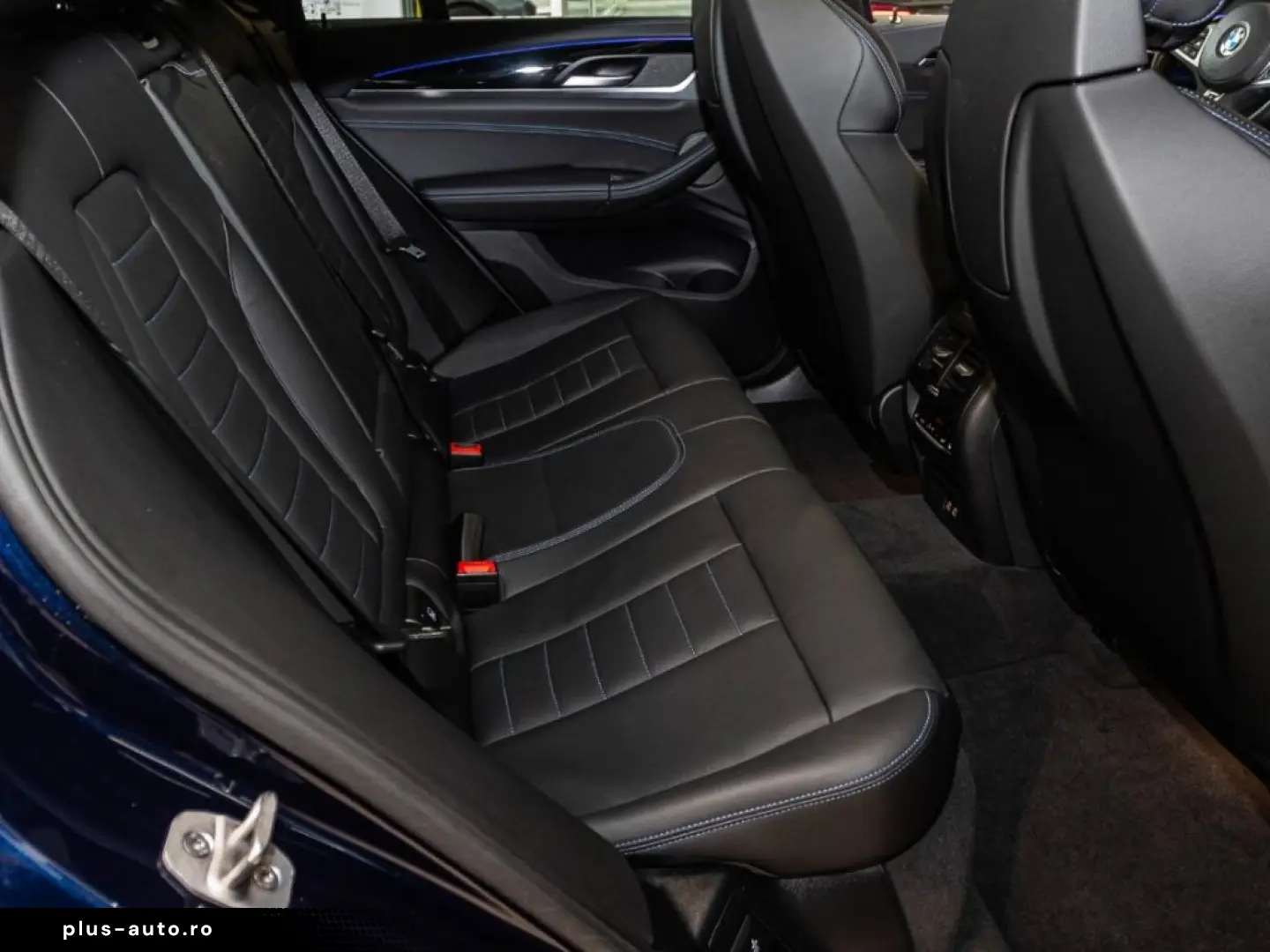 BMW X4 M40i AHK Panorama Navi HUD Leder StandHZG RFK