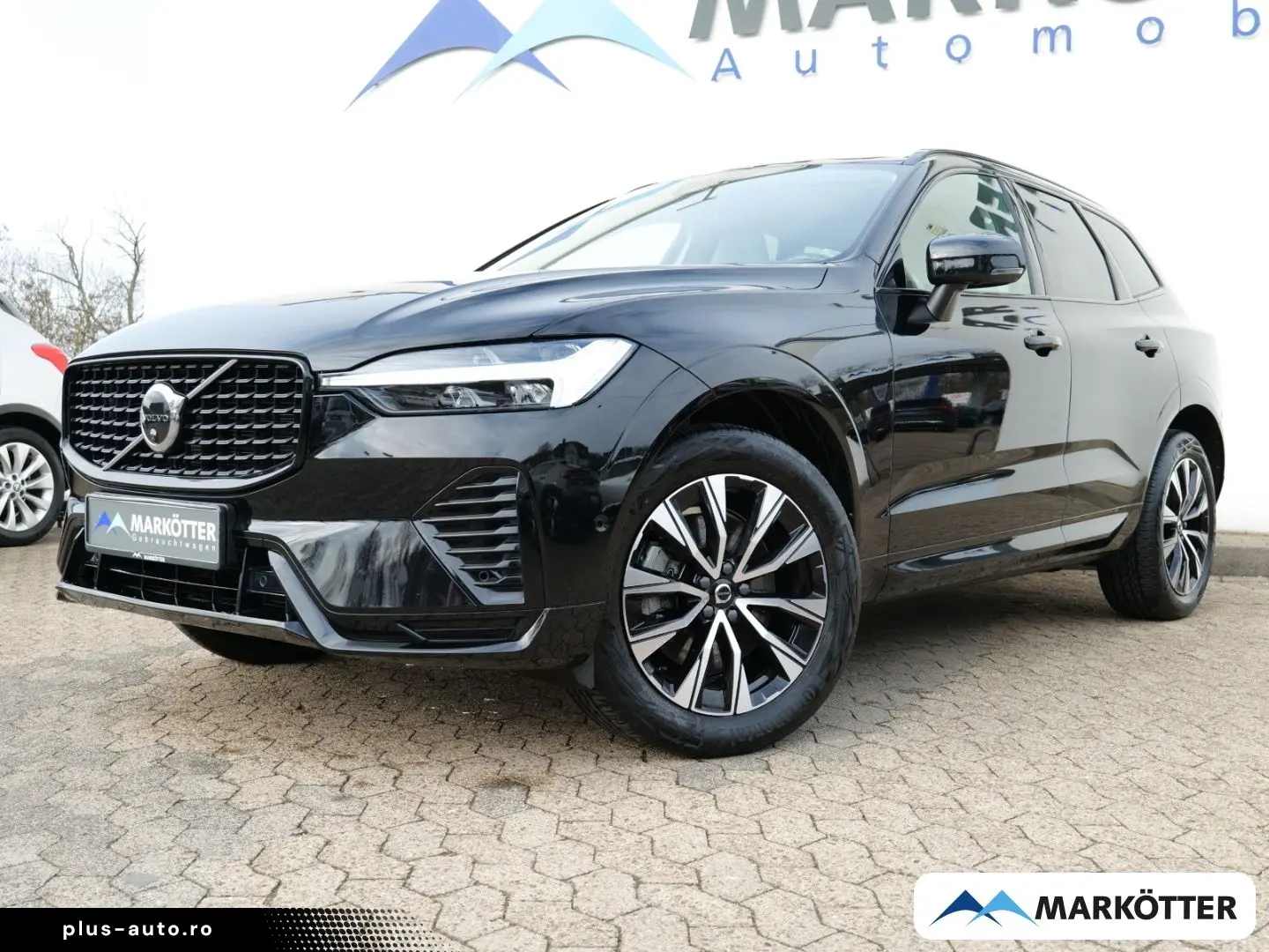 VOLVO XC60 B4 AWD Plus Dark ACC BLIS 360 Standhzg Holz