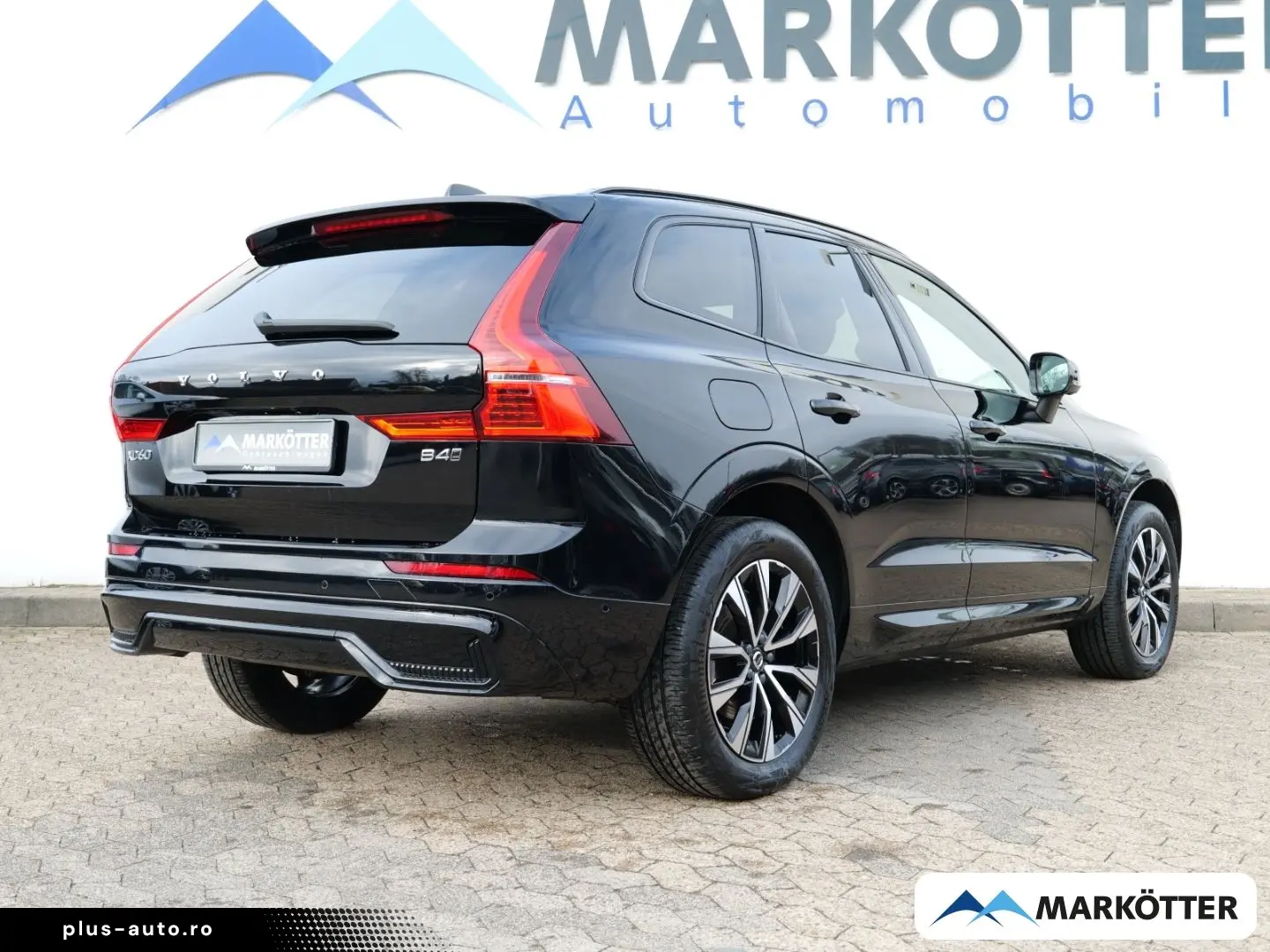 VOLVO XC60 B4 AWD Plus Dark ACC BLIS 360 Standhzg Holz