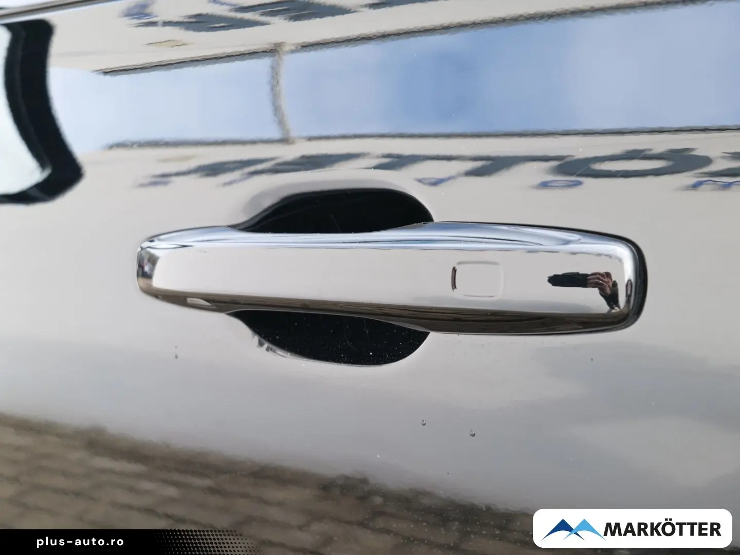 VOLVO XC60 B4 AWD Plus Dark ACC BLIS 360 Standhzg Holz