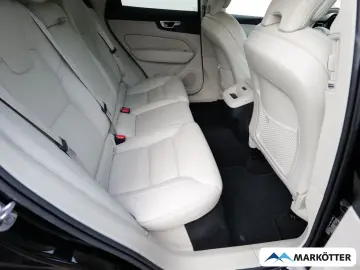 VOLVO XC60 B4 AWD Plus Dark ACC BLIS 360 Standhzg Holz