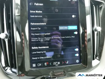 VOLVO XC60 B4 AWD Plus Dark ACC BLIS 360 Standhzg Holz