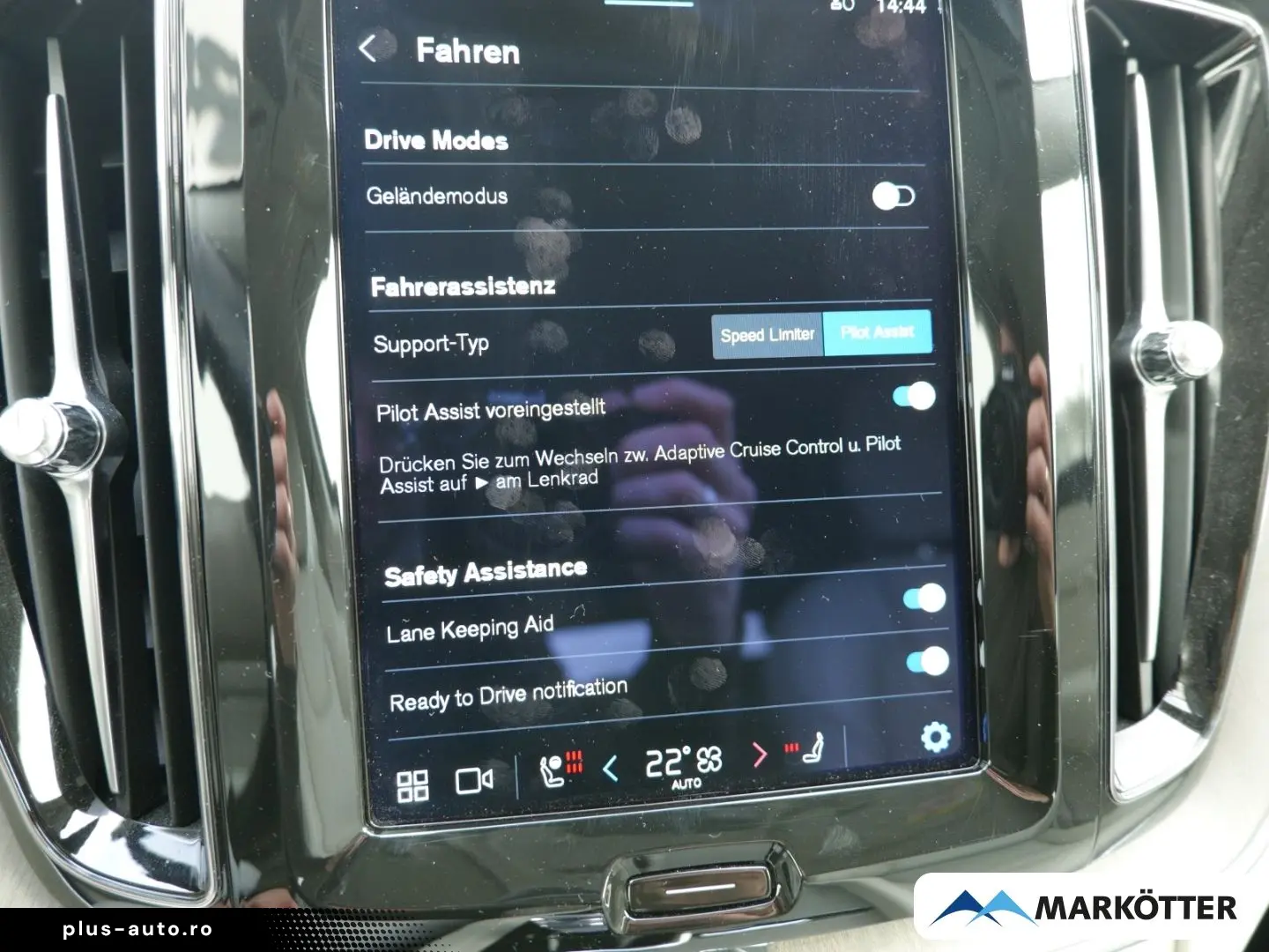 VOLVO XC60 B4 AWD Plus Dark ACC BLIS 360 Standhzg Holz