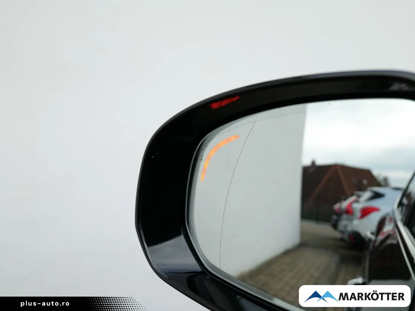 VOLVO XC60 B4 AWD Plus Dark ACC BLIS 360 Standhzg Holz