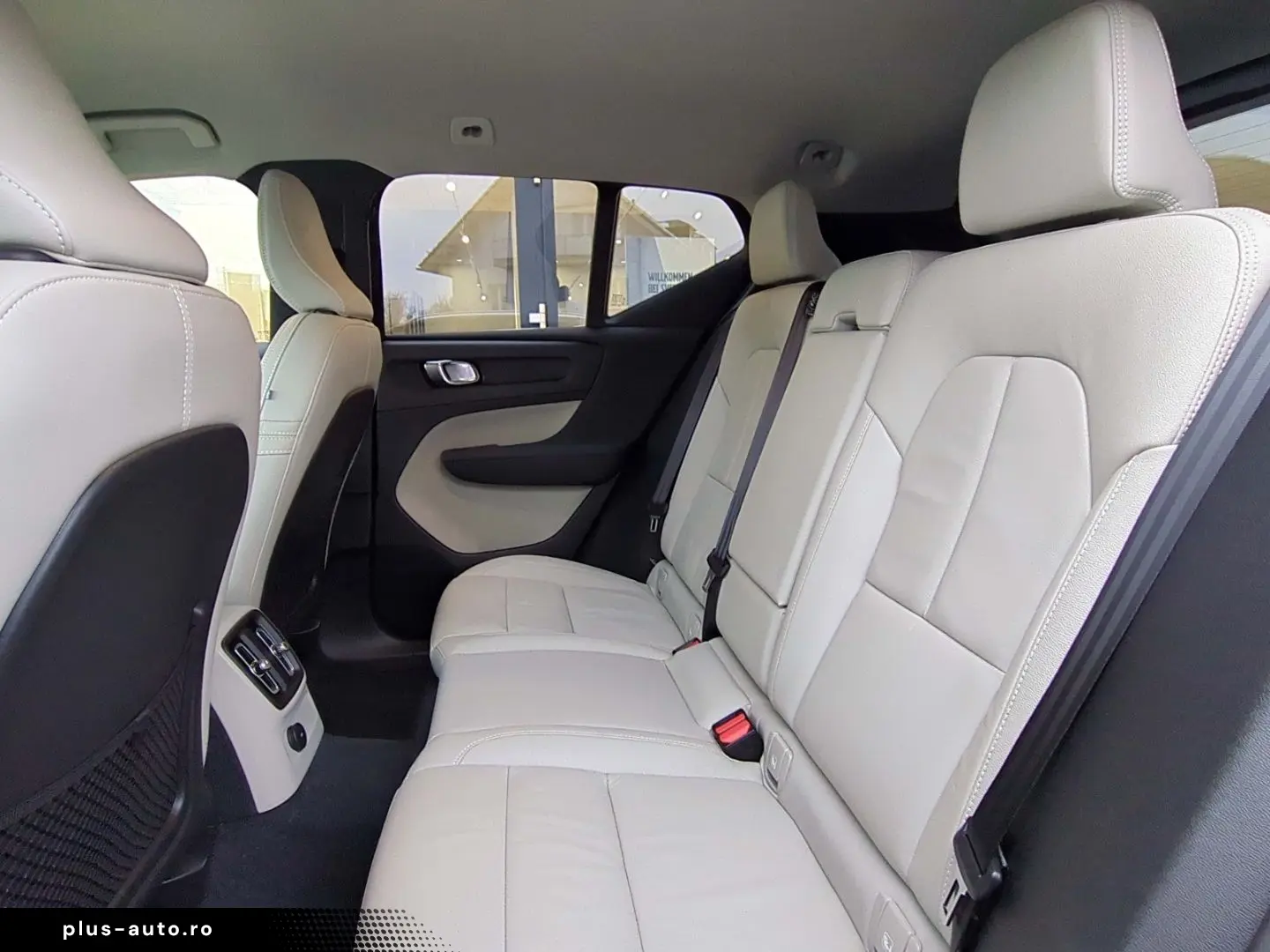 VOLVO XC40 Plus Bright Recharge Plug-In Hybrid 2WD Sta