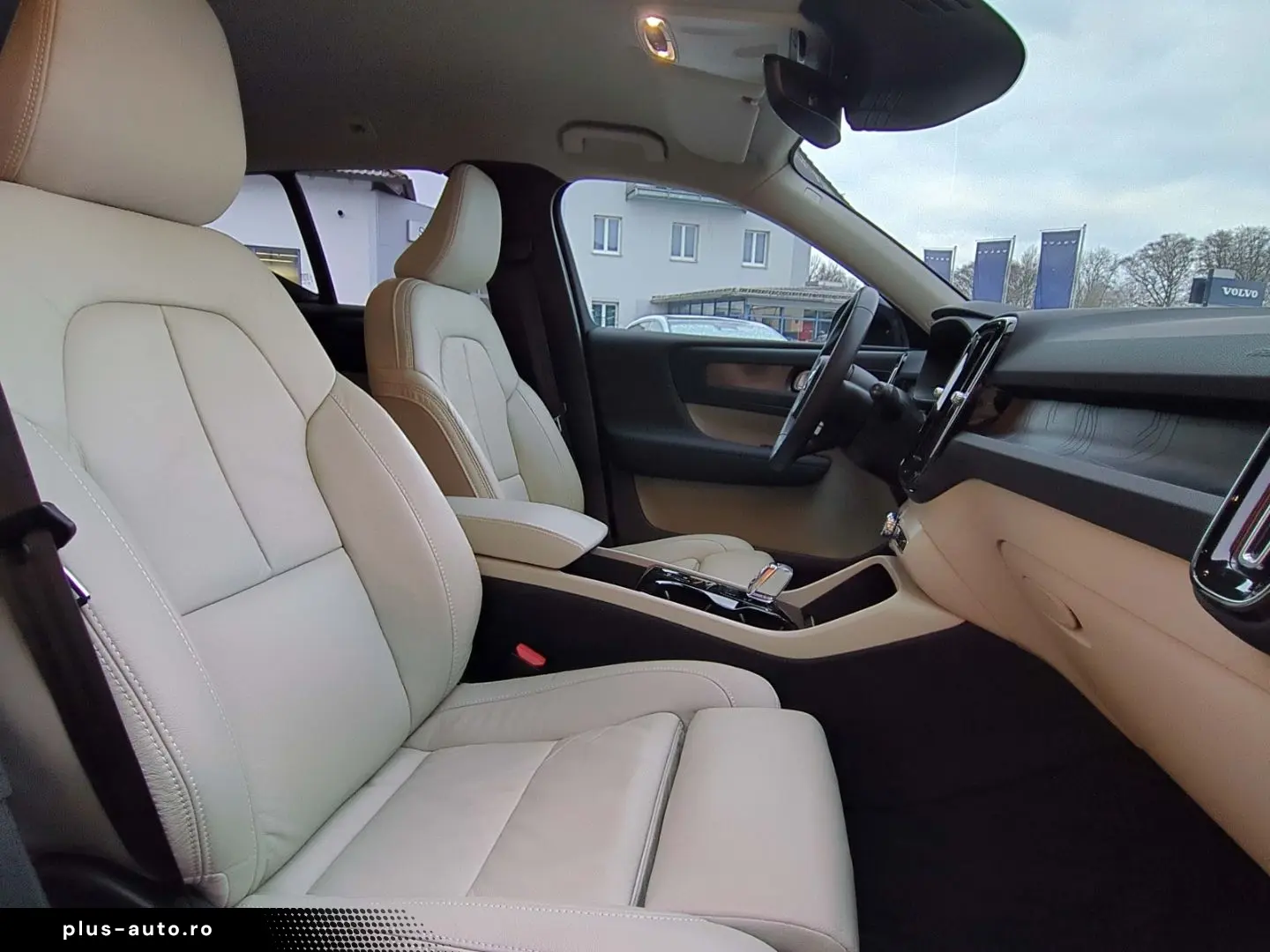 VOLVO XC40 Plus Bright Recharge Plug-In Hybrid 2WD Sta