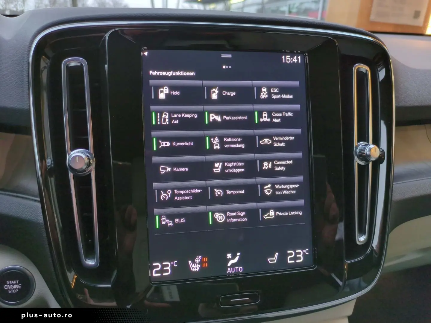 VOLVO XC40 Plus Bright Recharge Plug-In Hybrid 2WD Sta