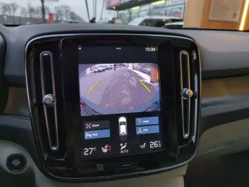 VOLVO XC40 Plus Bright Recharge Plug-In Hybrid 2WD Sta