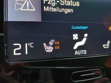 VOLVO XC40 Plus Bright Recharge Plug-In Hybrid 2WD Sta