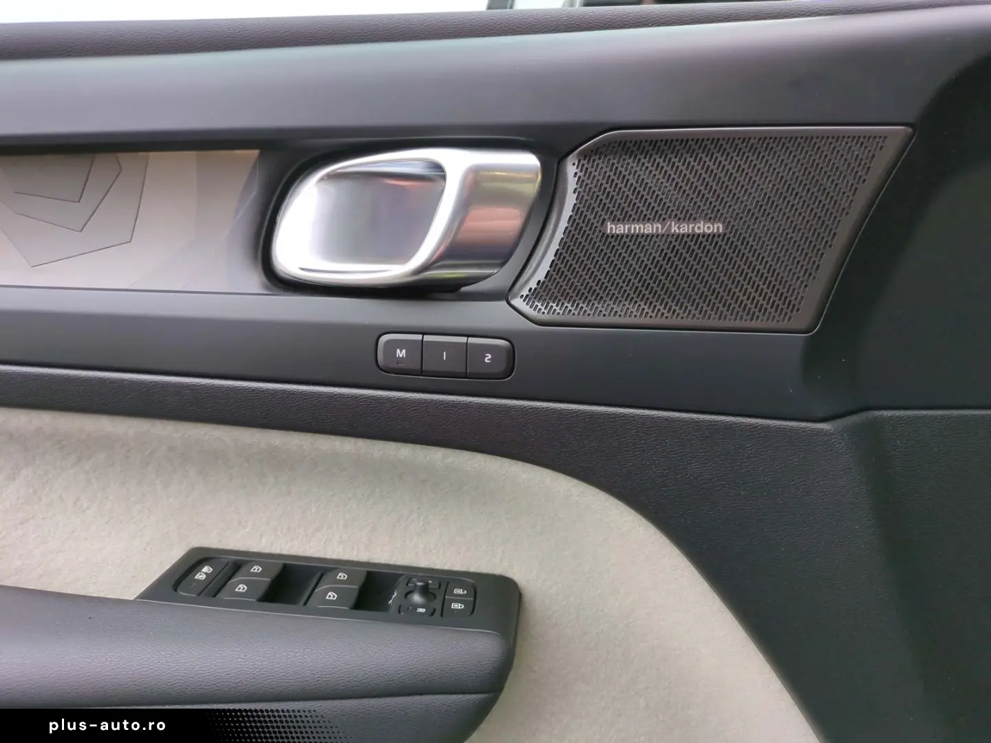 VOLVO XC40 Plus Bright Recharge Plug-In Hybrid 2WD Sta