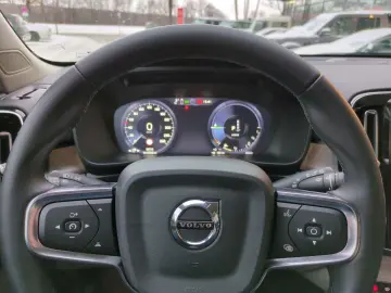 VOLVO XC40 Plus Bright Recharge Plug-In Hybrid 2WD Sta