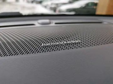 VOLVO XC40 Plus Bright Recharge Plug-In Hybrid 2WD Sta