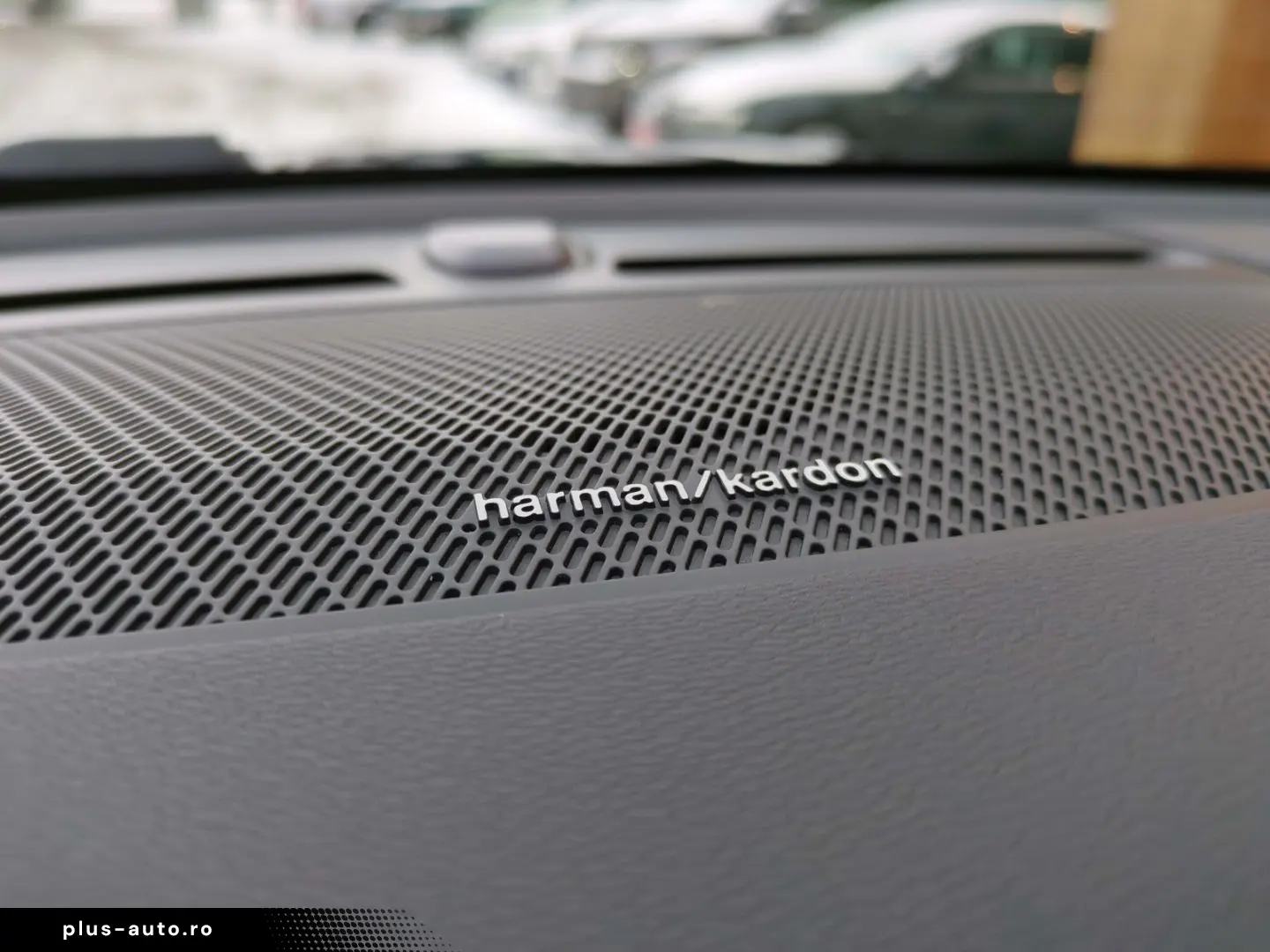 VOLVO XC40 Plus Bright Recharge Plug-In Hybrid 2WD Sta