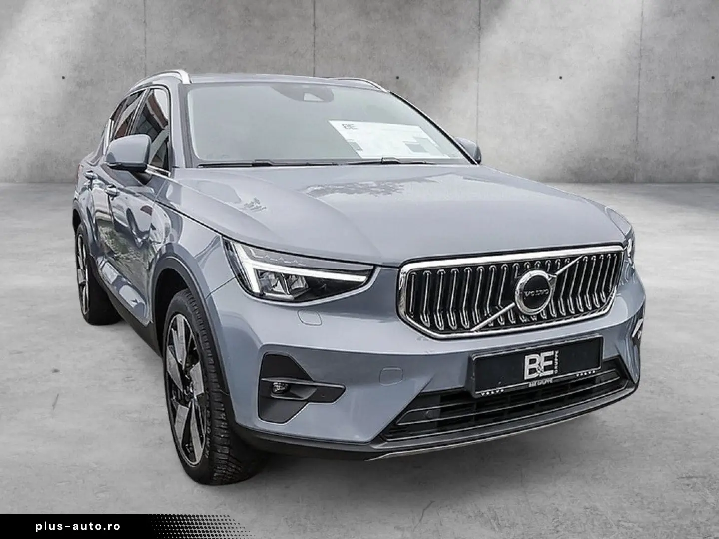 VOLVO XC40 T5 Plus Bright Recharge Plug-In Hybrid LED