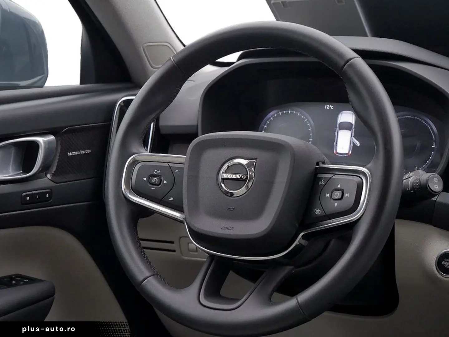 VOLVO XC40 T5 Plus Bright Recharge Plug-In Hybrid LED