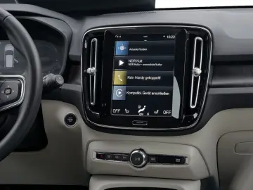 VOLVO XC40 T5 Plus Bright Recharge Plug-In Hybrid LED