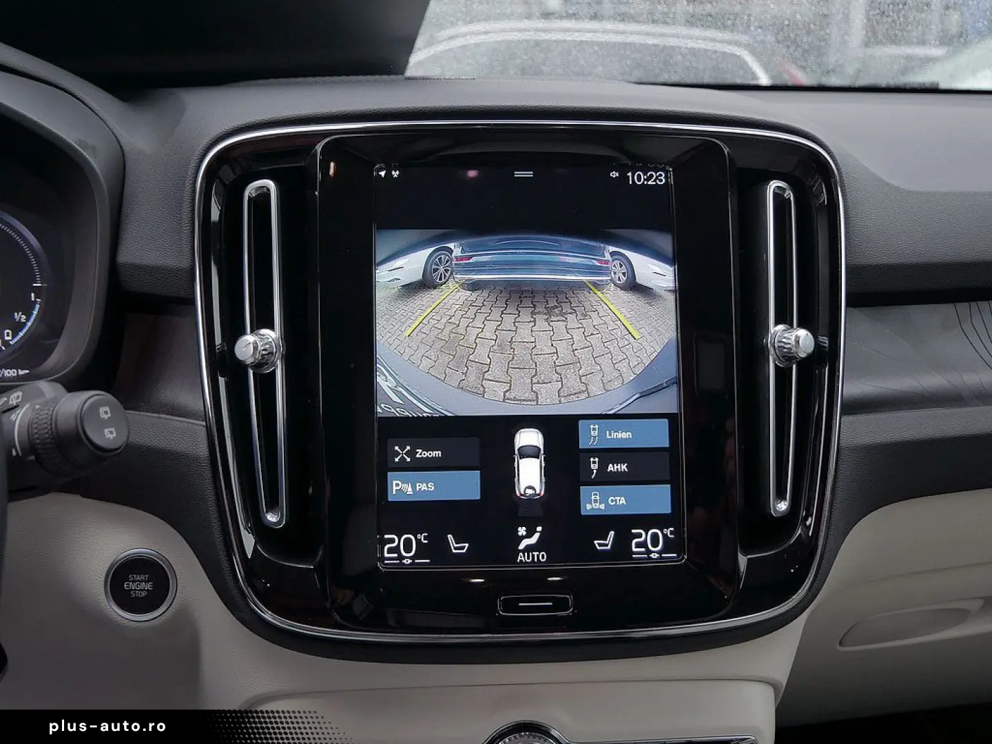 VOLVO XC40 T5 Plus Bright Recharge Plug-In Hybrid LED