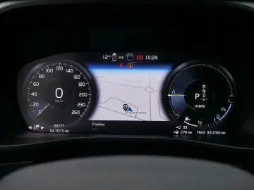 VOLVO XC40 T5 Plus Bright Recharge Plug-In Hybrid LED